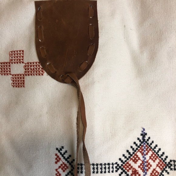 Sole Society Tote Bag NWT This super cute tote bag is veristal. - Picture 9 of 11